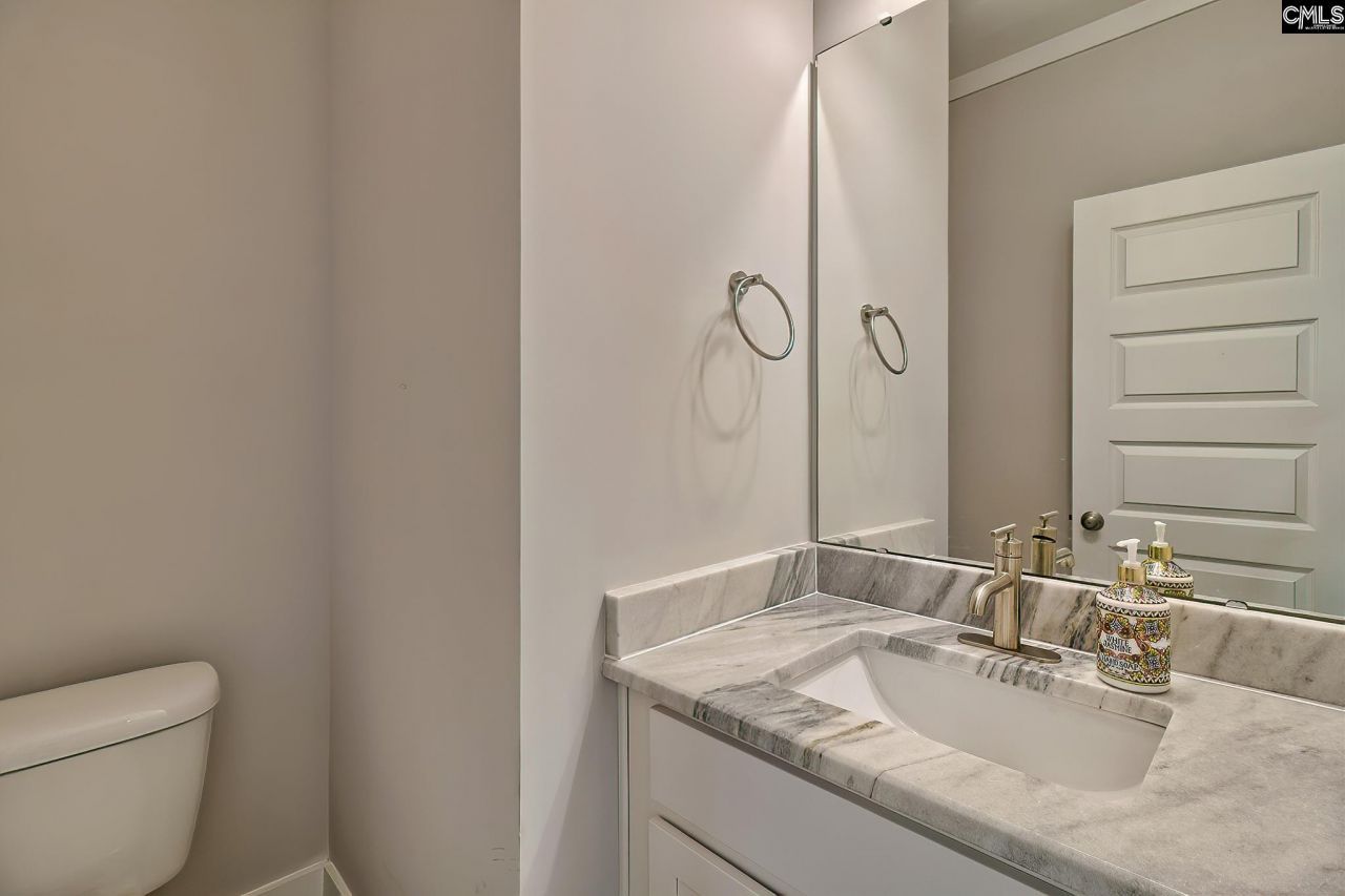 2230 High Bluff Loop  Photo 32