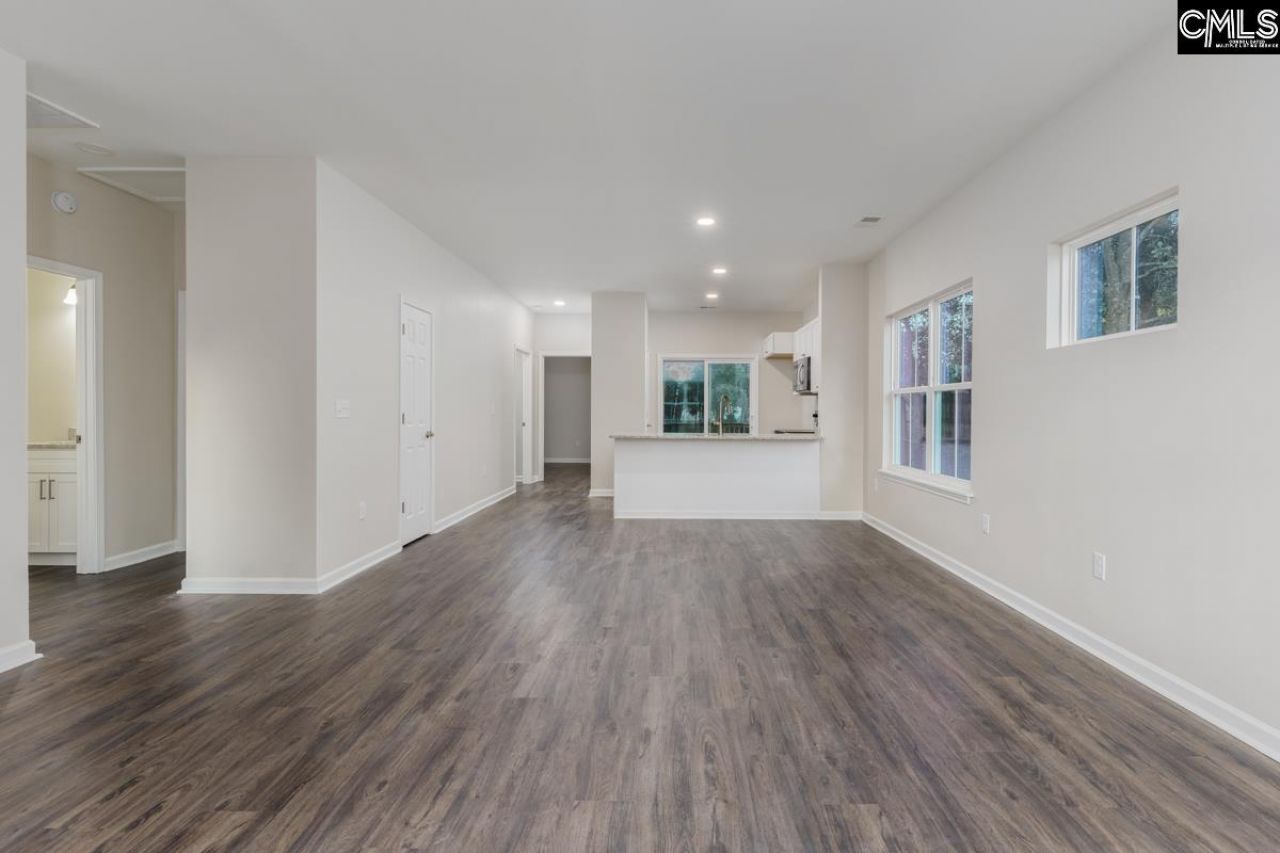 213 Spreading Branch Drive Photo 17