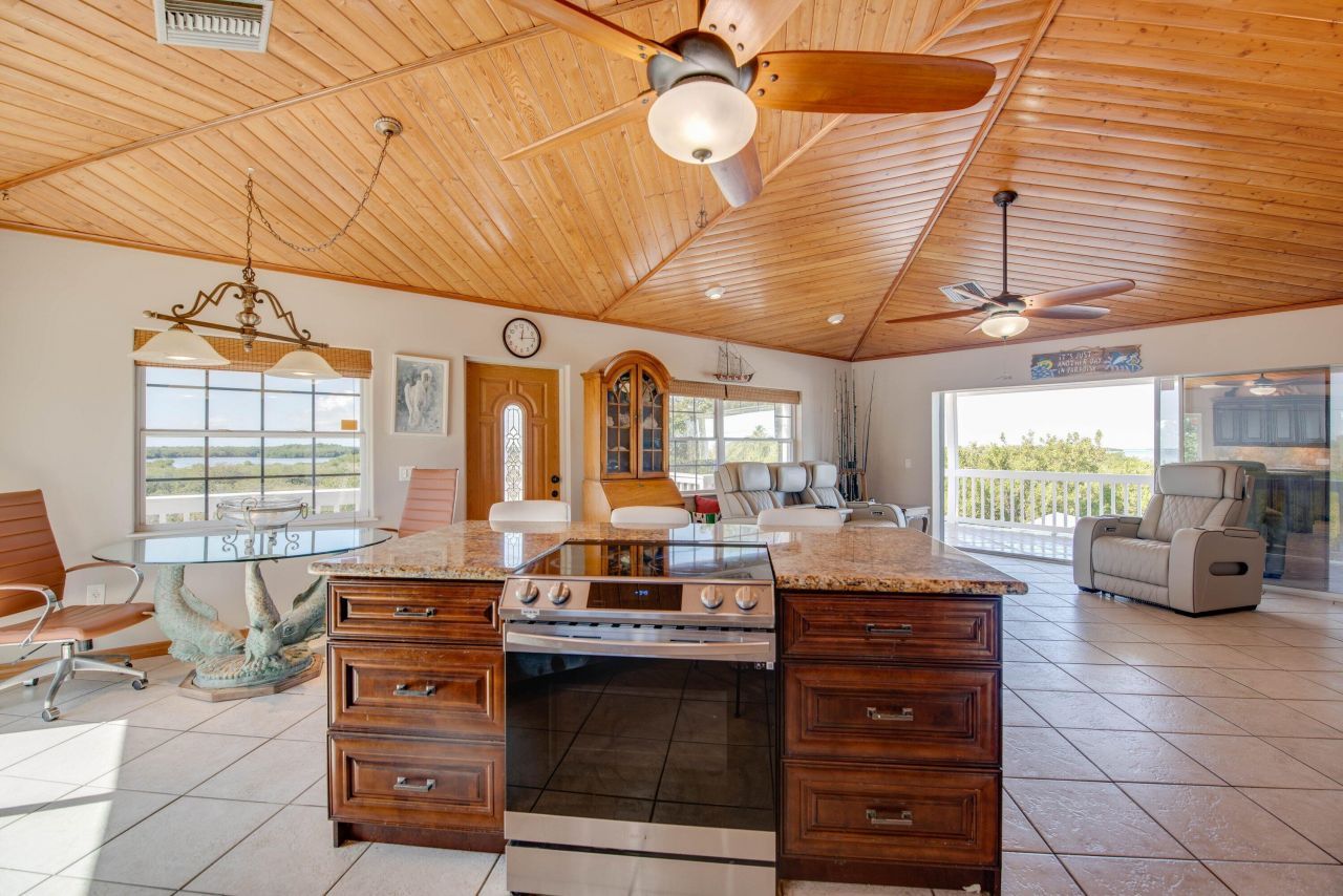 27821 Leeward S Road, Little Torch Key, FL 33042 Photo