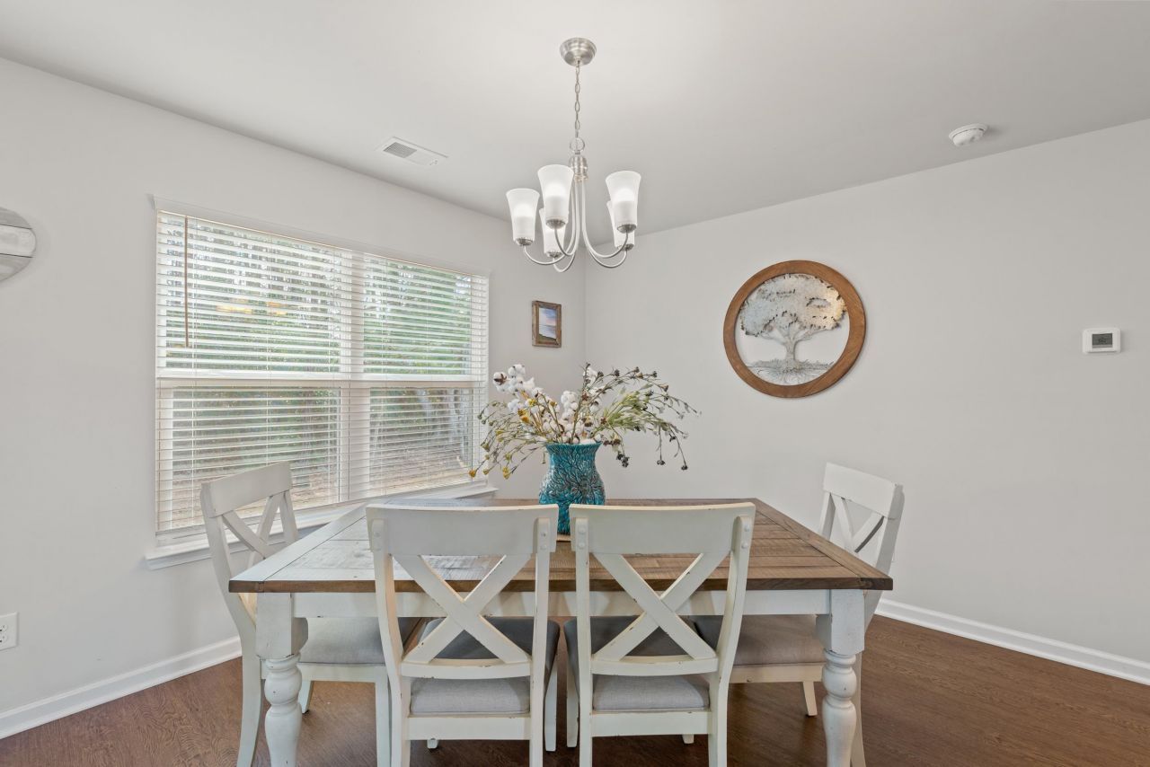 401 Quinta St. Photo 10