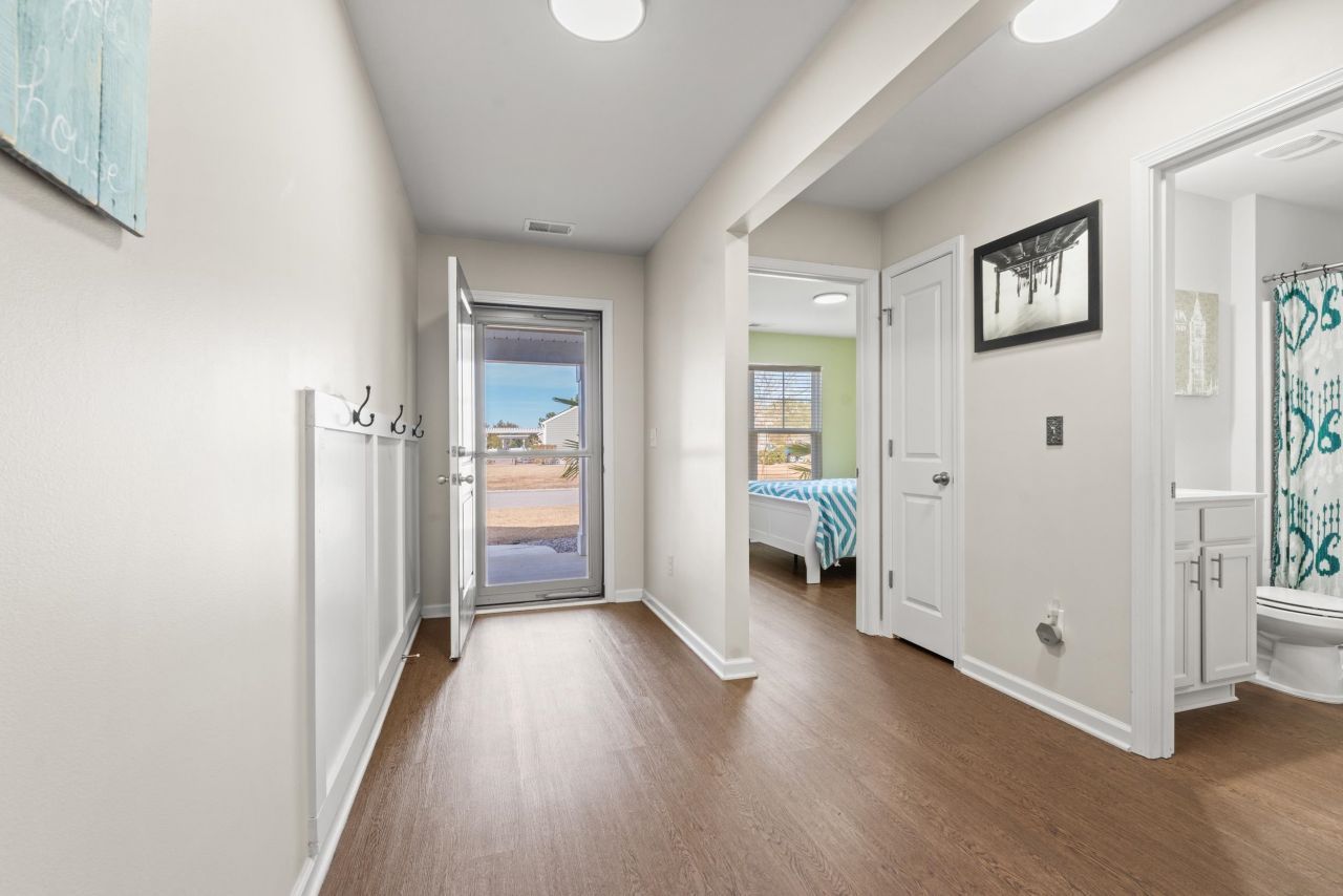 401 Quinta St. Photo 7