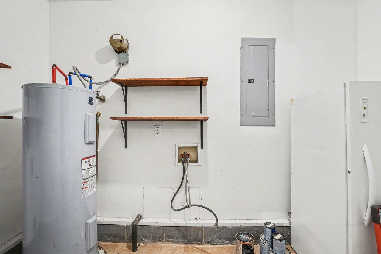 1897 Heritage Rd. Photo 17