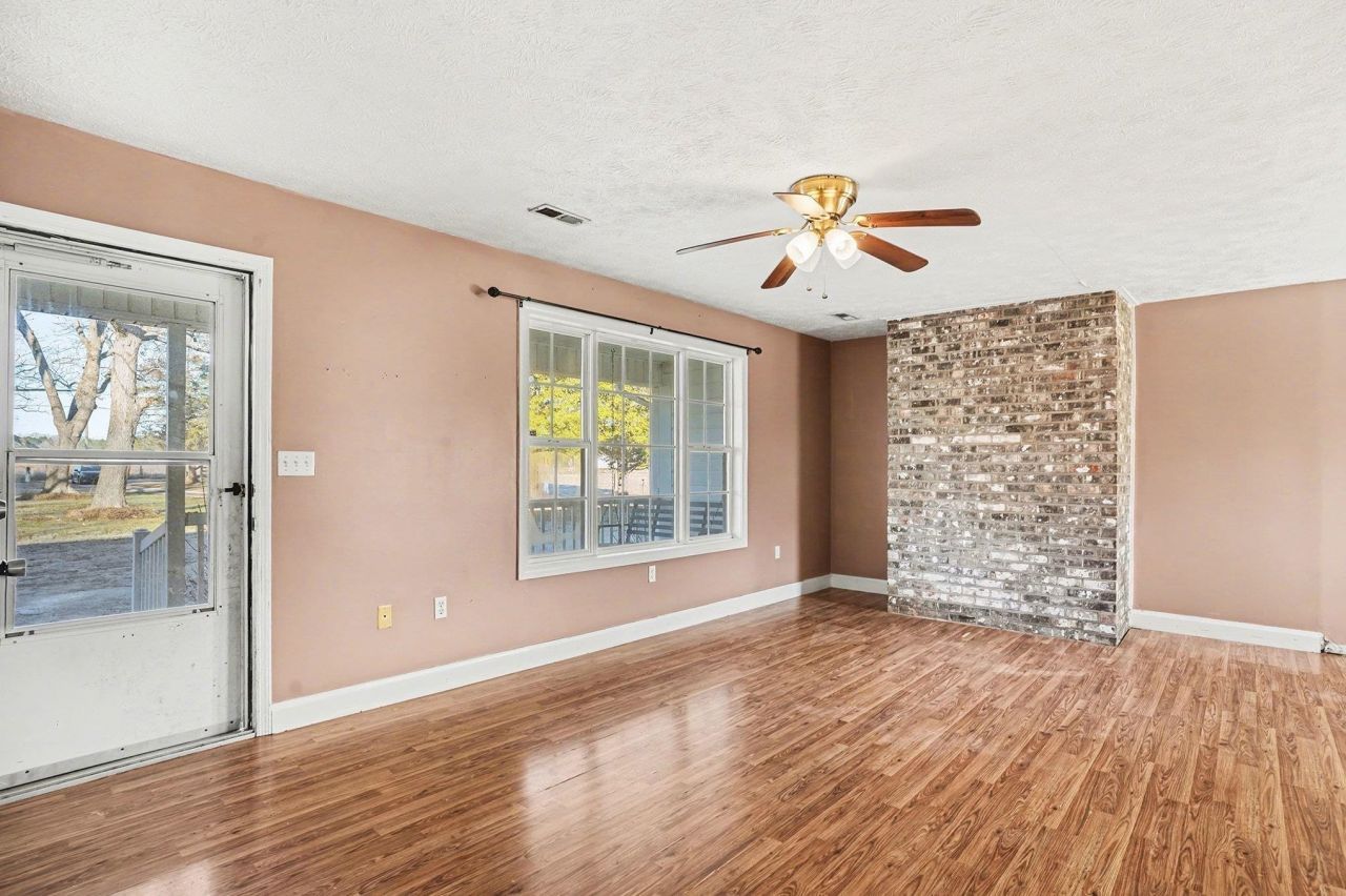 1897 Heritage Rd. Photo 6