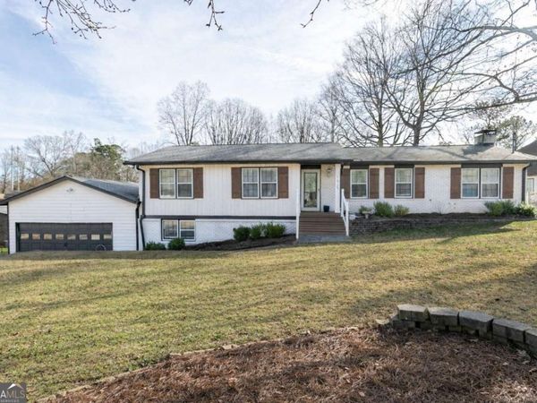 1527 Dupree Road, Woodstock, GA 30189