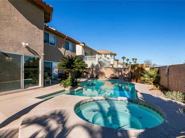 3904 Diamond Ridge Street, Las Vegas, NV 89129