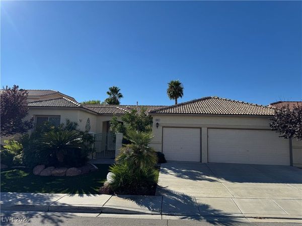 9927 Ridge Manor Avenue, Las Vegas, NV 89148