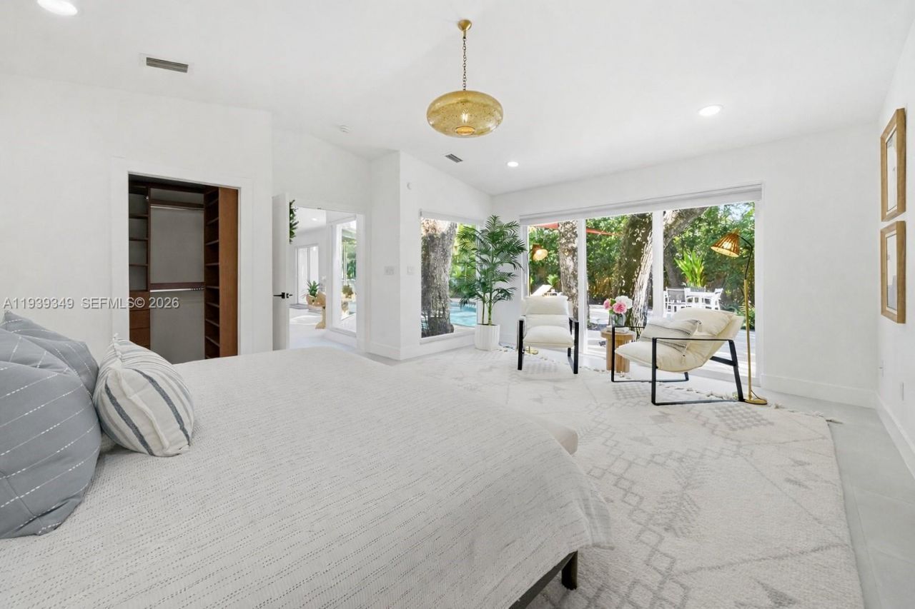 3700 Justison Rd, Miami, FL 33133 Photo