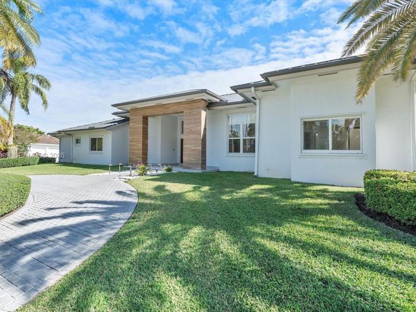 15501 SW 77th Ave, Palmetto Bay, FL 33157