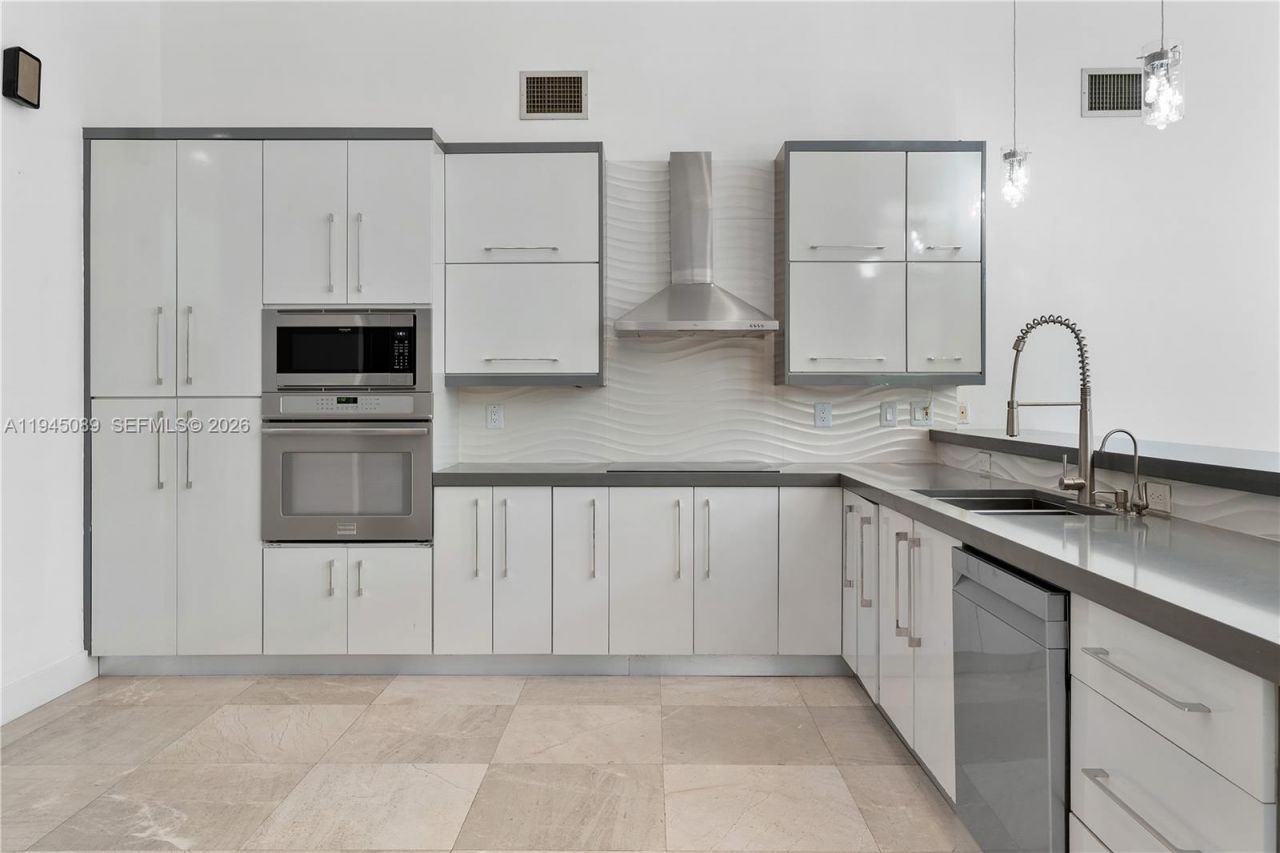 15501 SW 77th Ave, Palmetto Bay, FL 33157 Photo