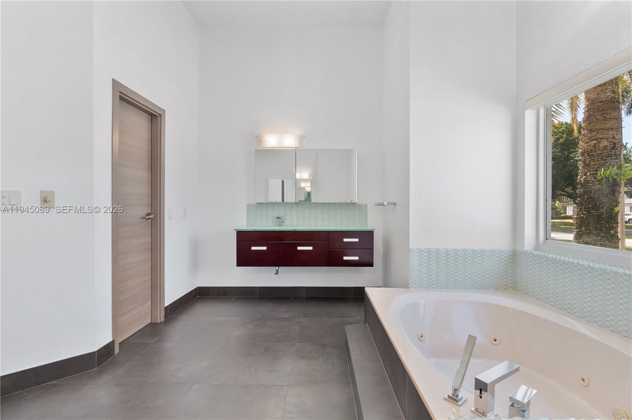 15501 SW 77th Ave, Palmetto Bay, FL 33157 Photo