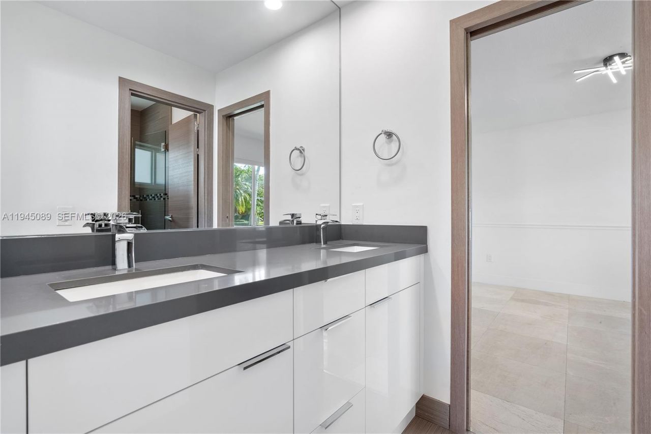 15501 SW 77th Ave, Palmetto Bay, FL 33157 Photo