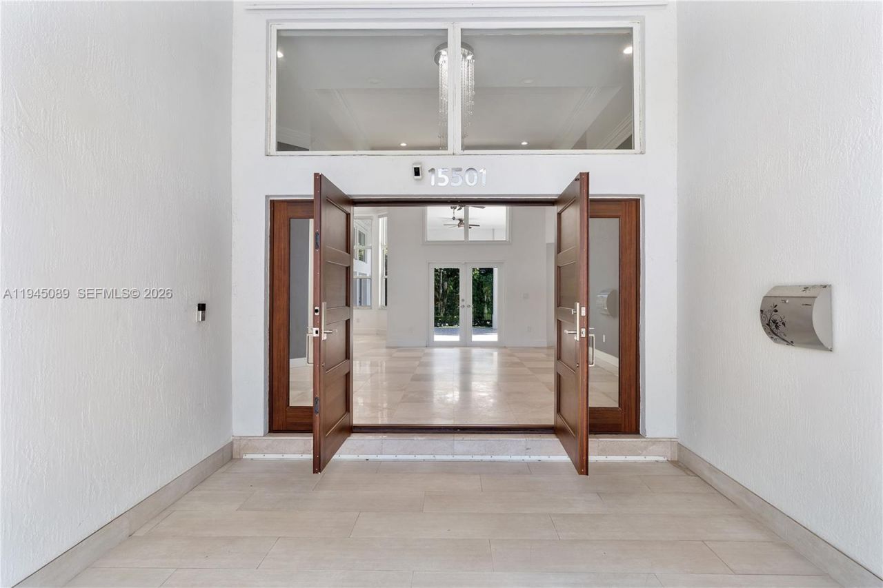 15501 SW 77th Ave, Palmetto Bay, FL 33157 Photo