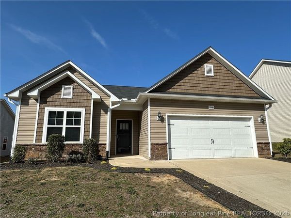2040 Stonewash Drive, Fayetteville, NC 28306