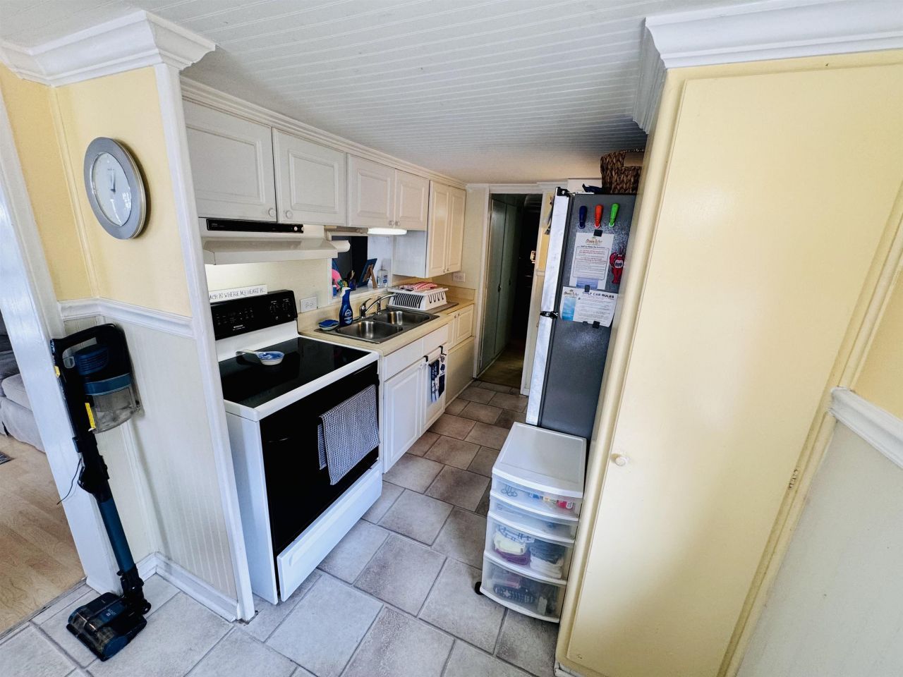 6001 - 1795 S Kings Hwy. Photo 17