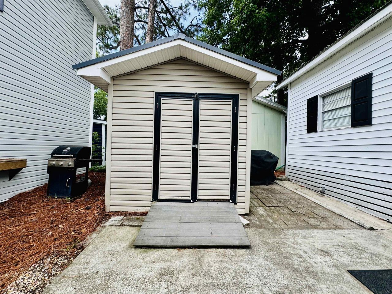 6001 - 1795 S Kings Hwy. Photo 5