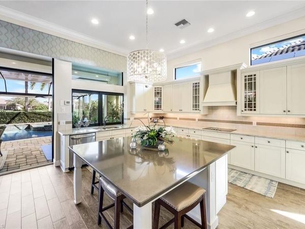 11925 Heather Woods CT, NAPLES, FL 34120