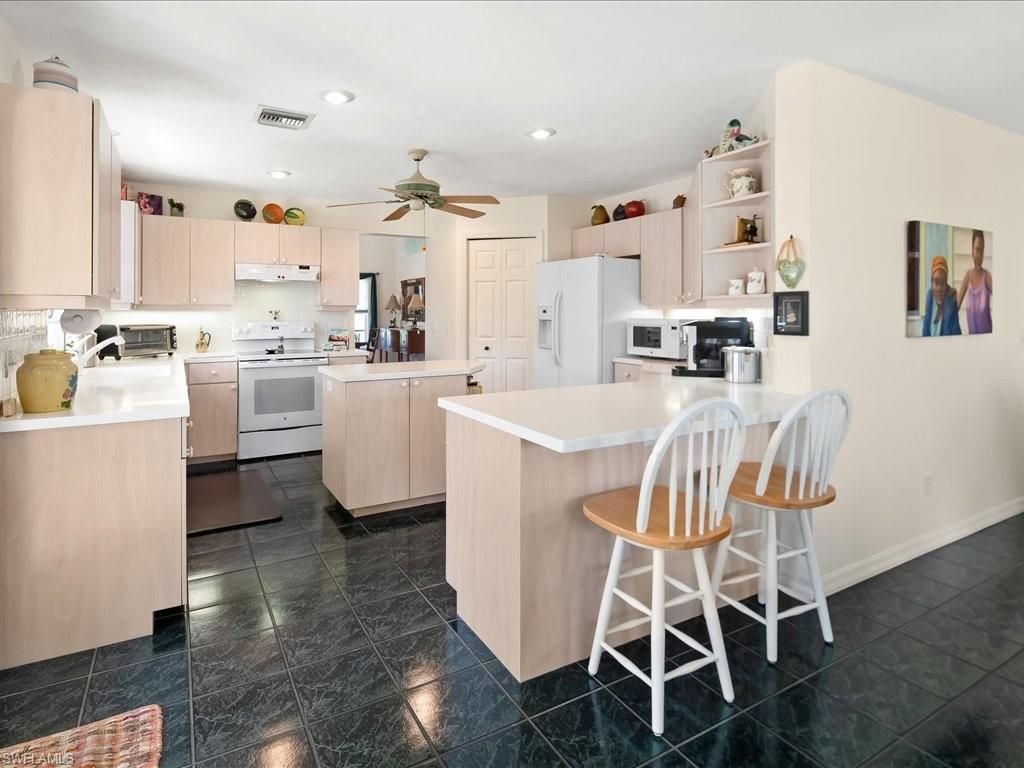 20591 Groveline Ct, Estero, FL 33928 Photo