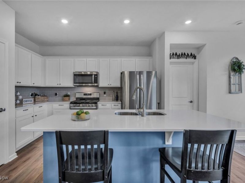 1014 Marissa Drive, Wadsworth, OH 44281 Photo 5