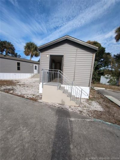 2423 NE Palm Avenue, Unit 20, Jensen Beach, FL 34957 Photo