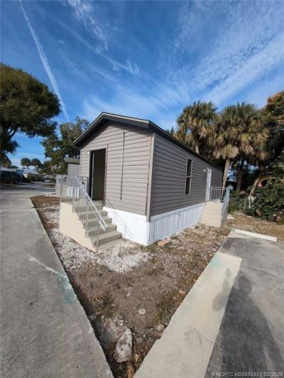 2423 NE Palm Avenue, Unit 20, Jensen Beach, FL 34957 Photo