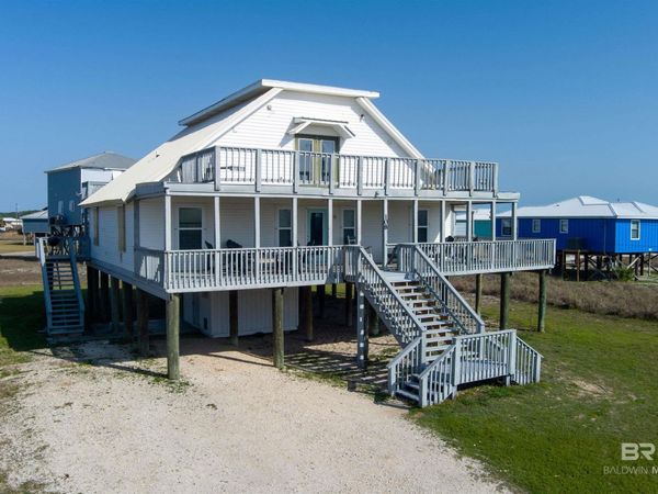 108 PONCHARTRAIN Court, Dauphin Island, AL 36528