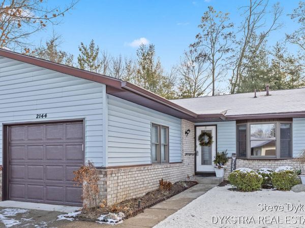 2144 Ter Van Drive NE, Grand Rapids, MI 49505
