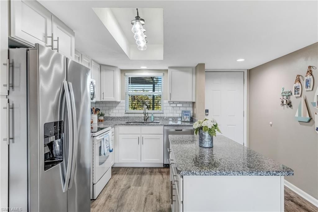 16007 Davis Rd, Unit 524, Fort Myers, FL 33908 Photo