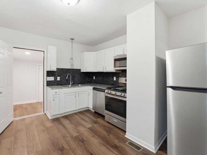 425 S Glenwood Avenue, Columbus, OH 43223 Photo 14