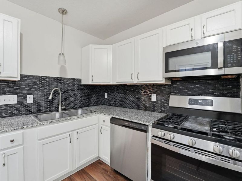 425 S Glenwood Avenue, Columbus, OH 43223 Photo 16