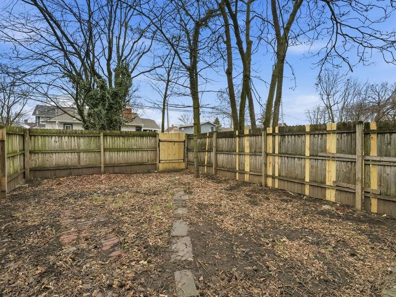 425 S Glenwood Avenue, Columbus, OH 43223 Photo 30