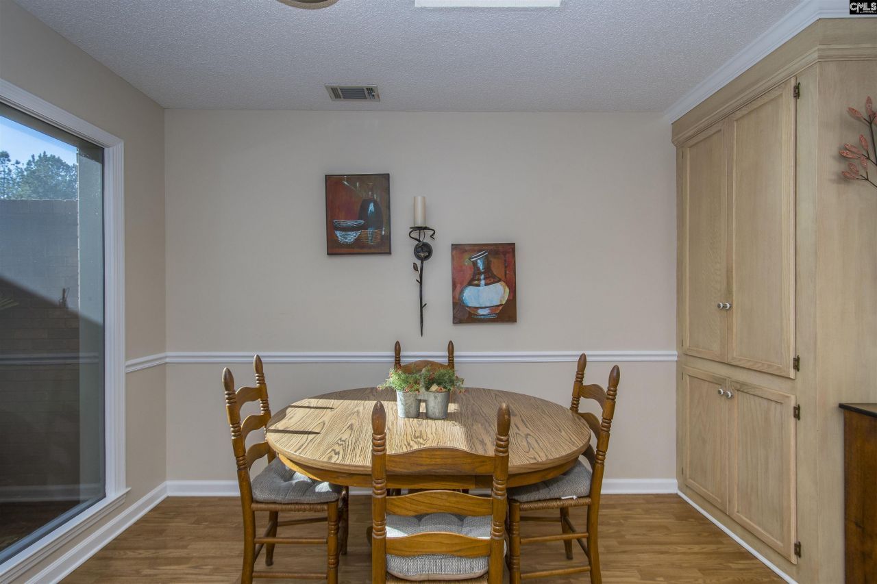 324 Patio Place Photo 15