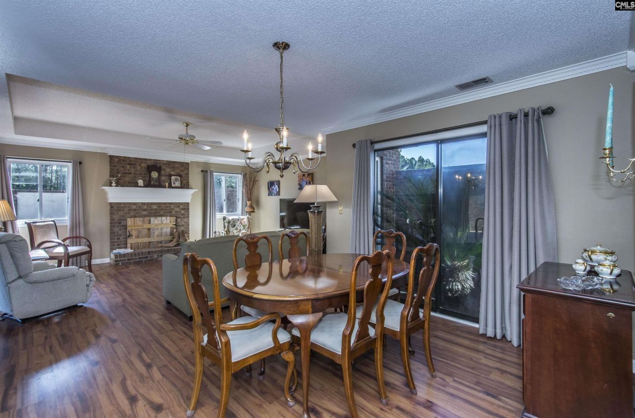 324 Patio Place Photo 7