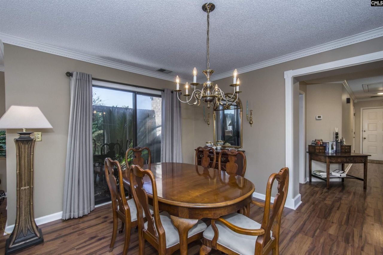 324 Patio Place Photo 8