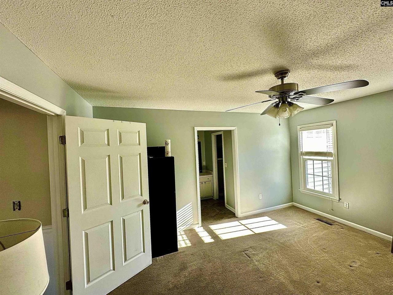 143 Arundel Drive  Photo 17