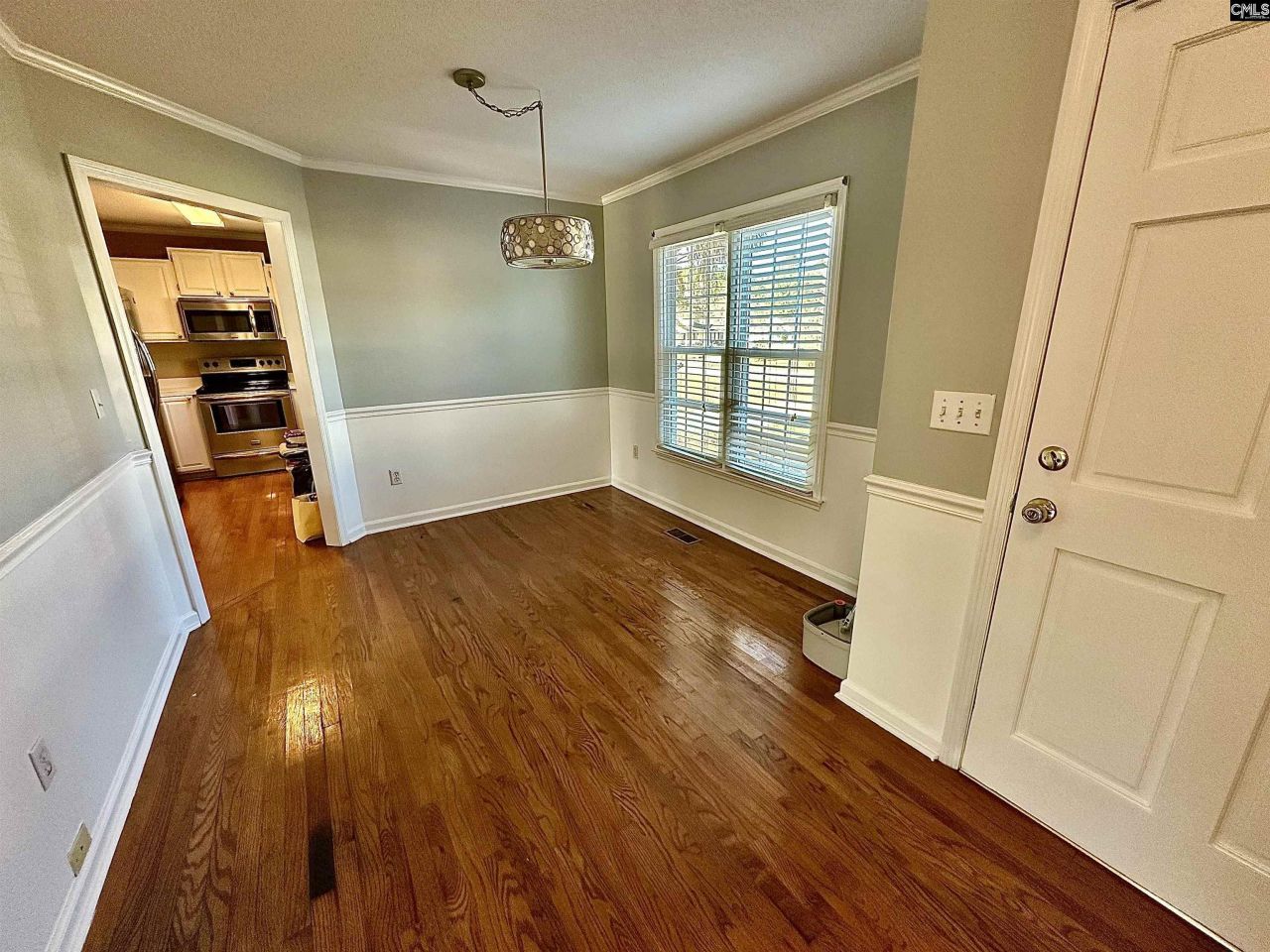 143 Arundel Drive  Photo 5