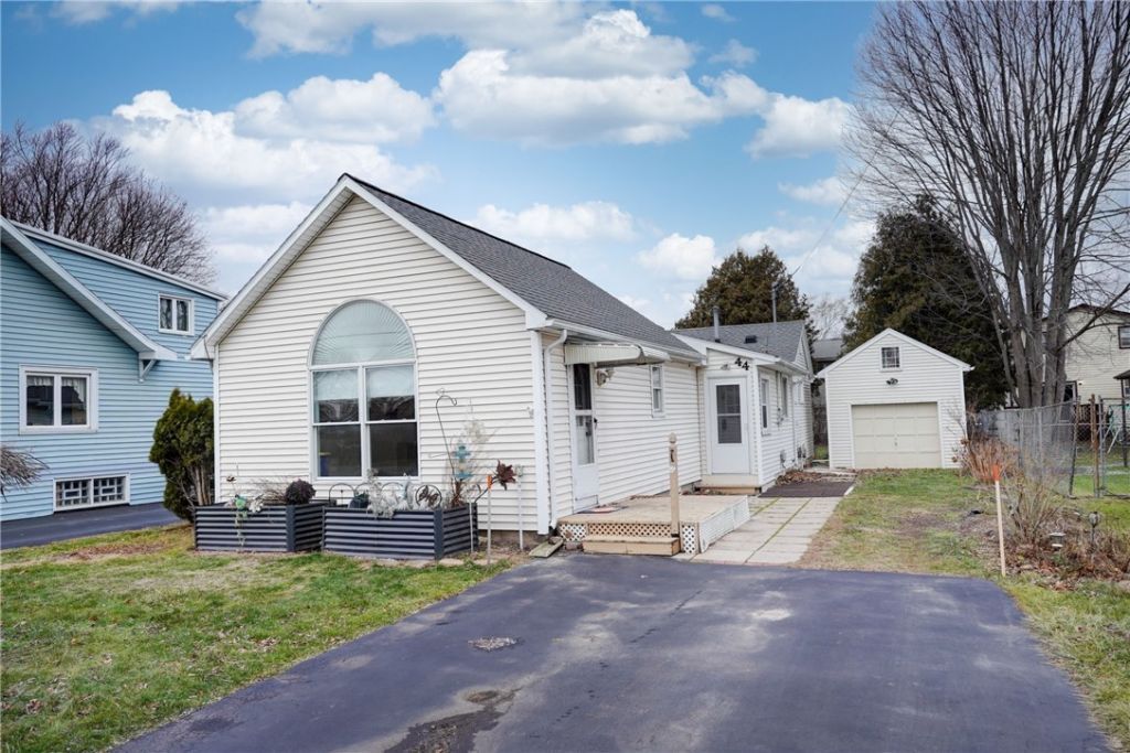 44 Ford Avenue, Rochester, NY 14606 Main Photo
