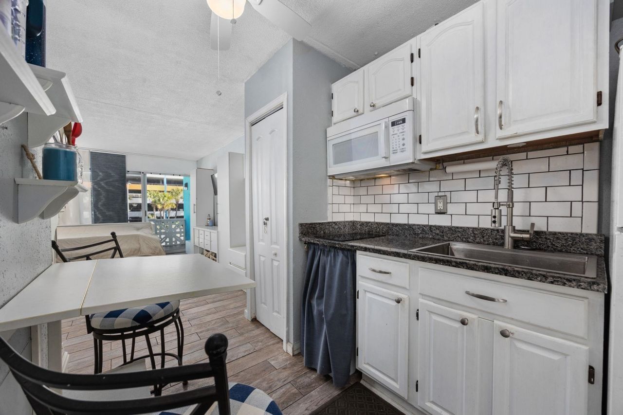 1600 S Ocean Blvd. Photo 5