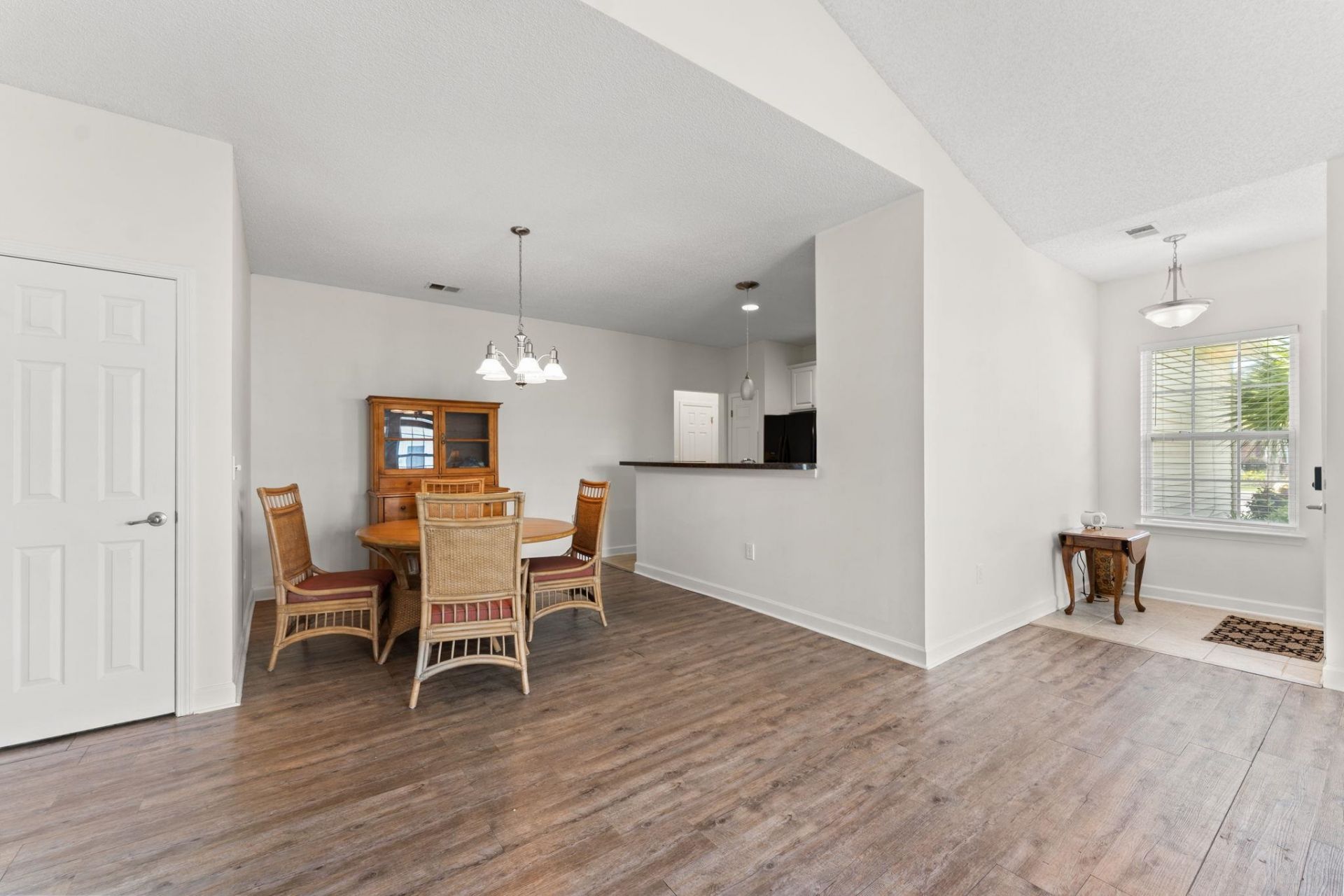 483 Deerfield Links Dr. Photo 4