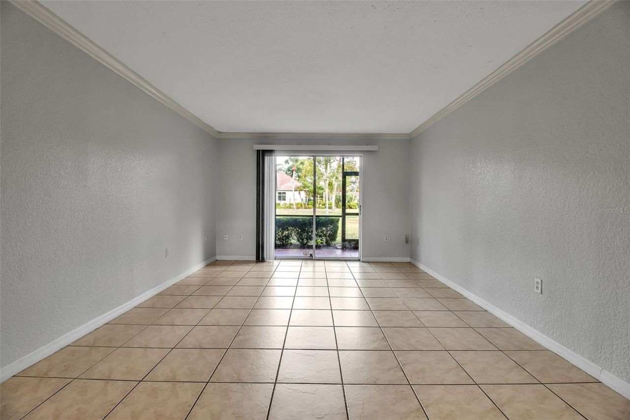 960 La Costa Circle, Unit 3, Sarasota, FL 34237 Photo