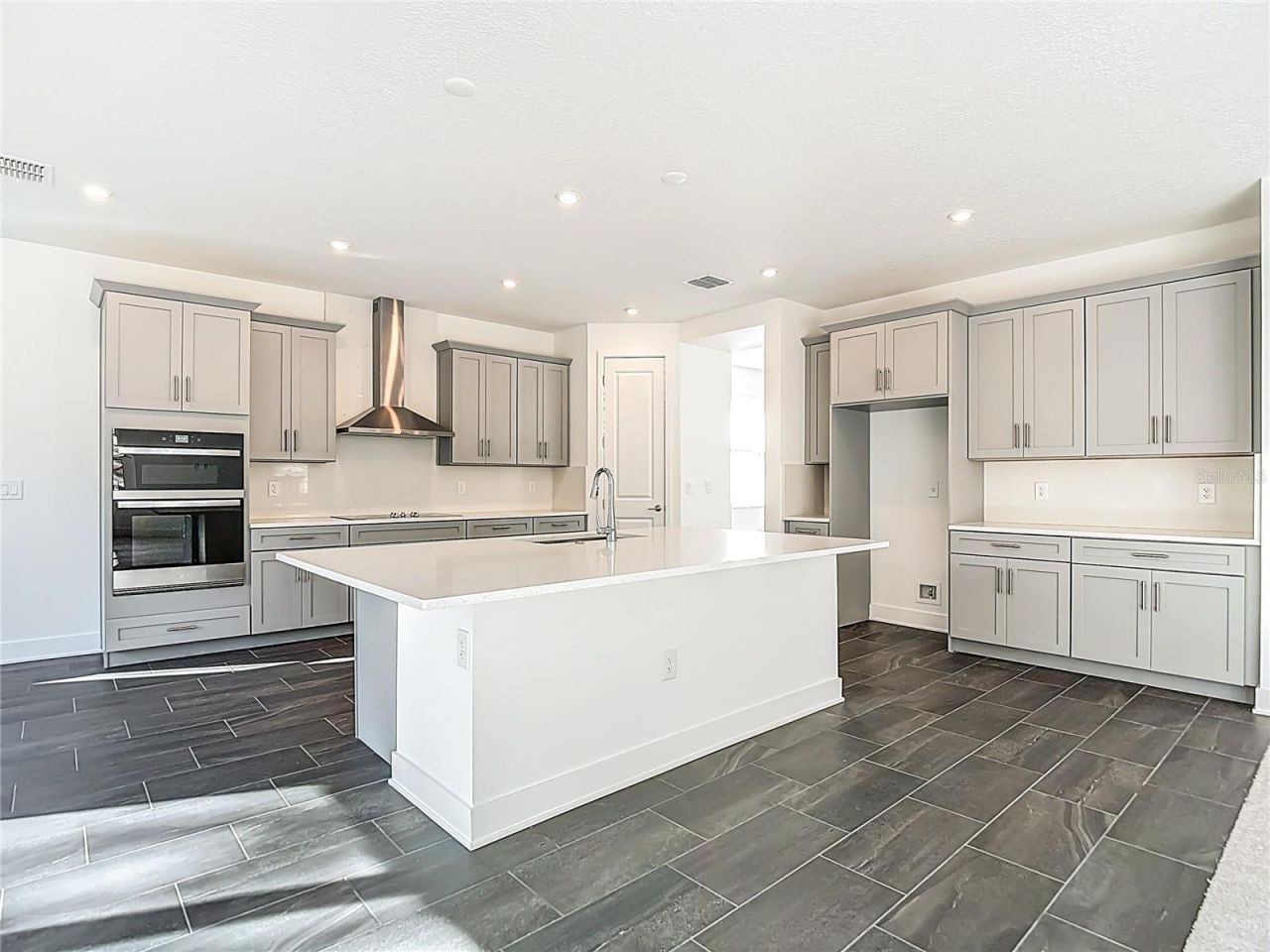 410 S West Shore Boulevard, Tampa, FL 33609 Photo