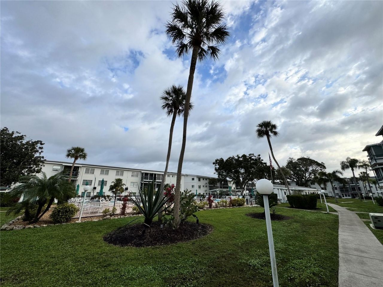 1826 Sunny Drive, Unit D26, Bradenton, FL 34207 Photo