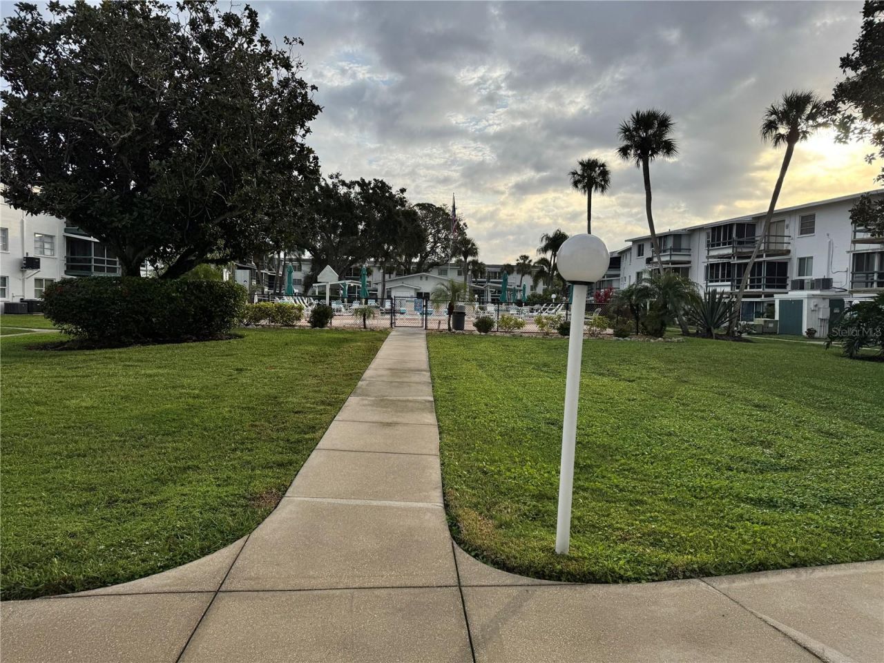 1826 Sunny Drive, Unit D26, Bradenton, FL 34207 Photo