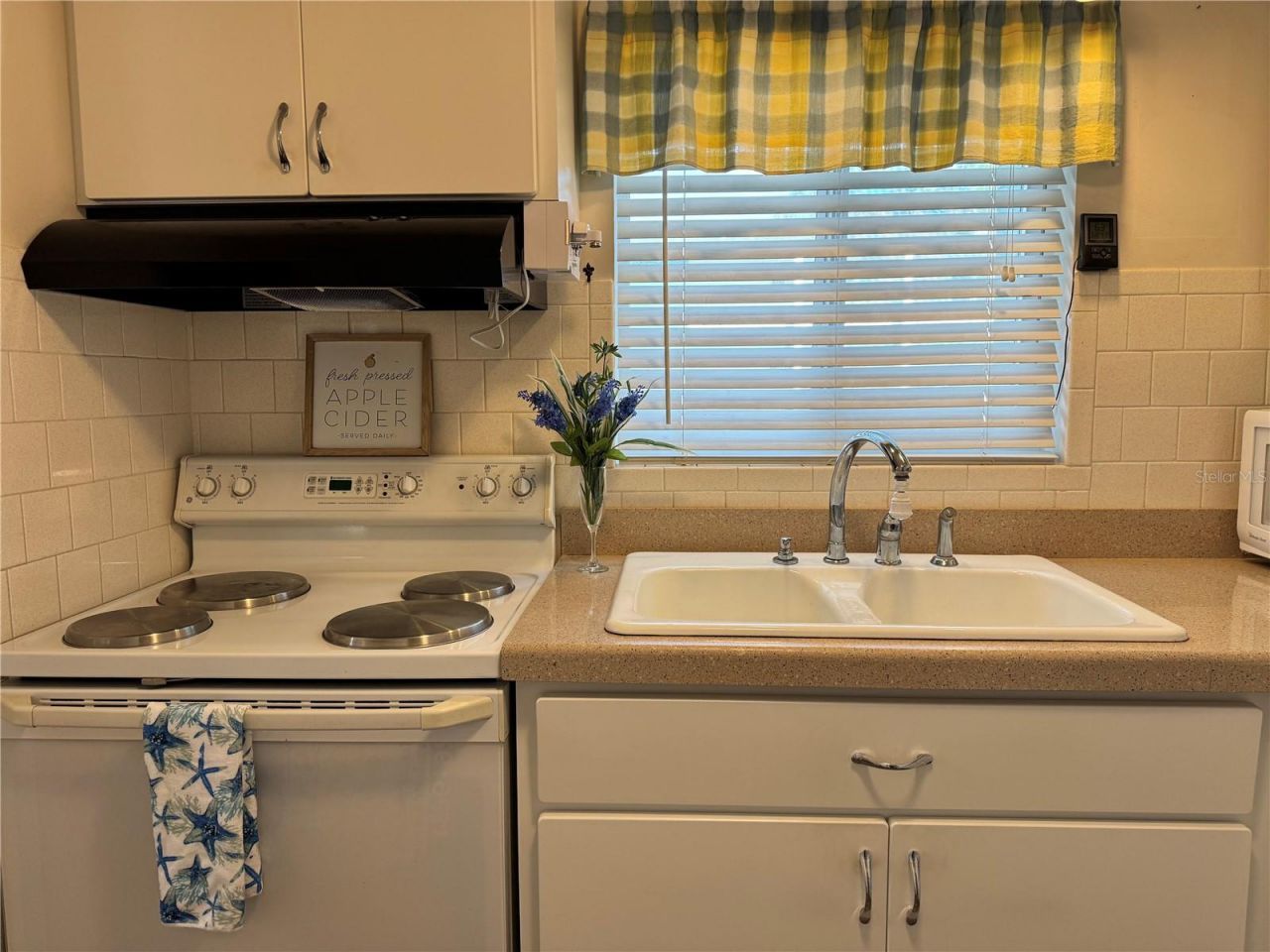 1826 Sunny Drive, Unit D26, Bradenton, FL 34207 Photo