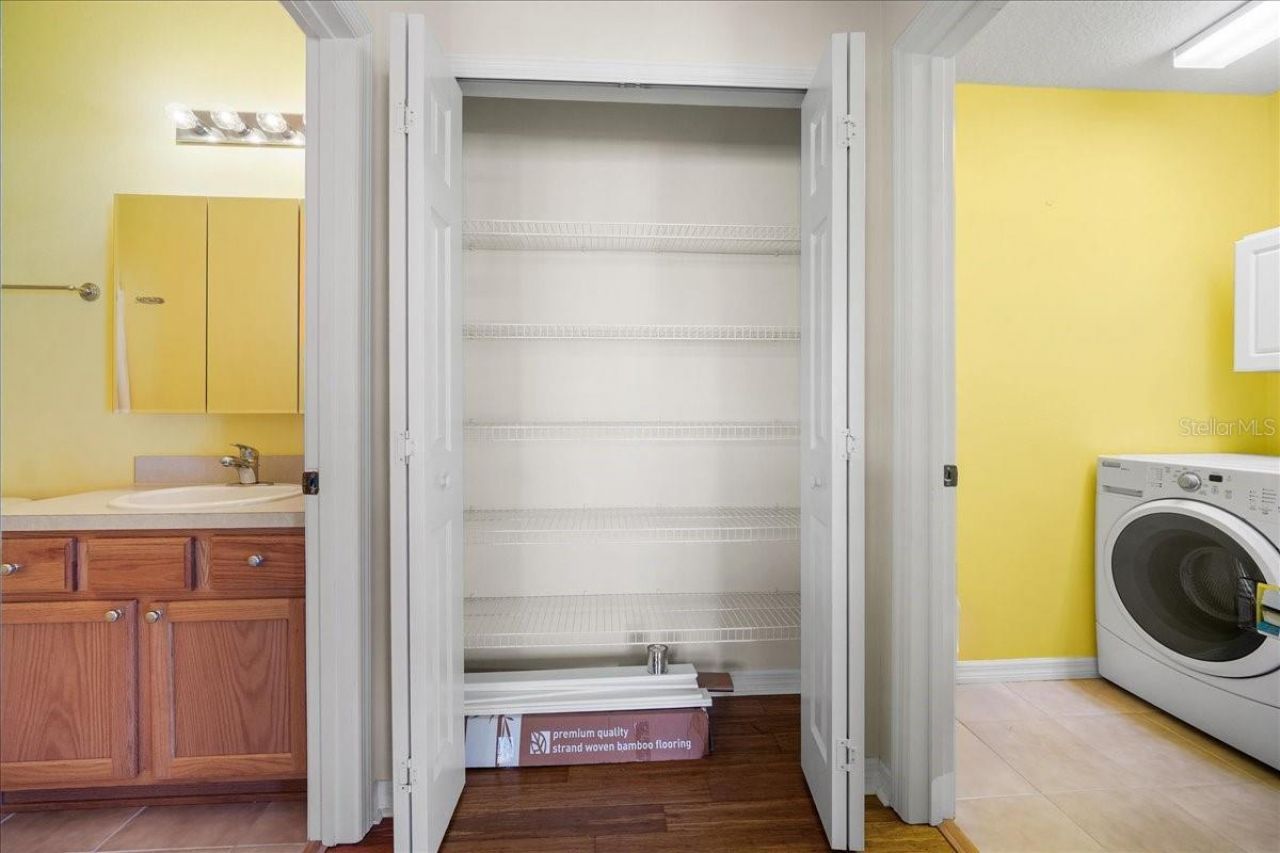 564 52nd Avenue N, Saint Petersburg, FL 33703 Photo