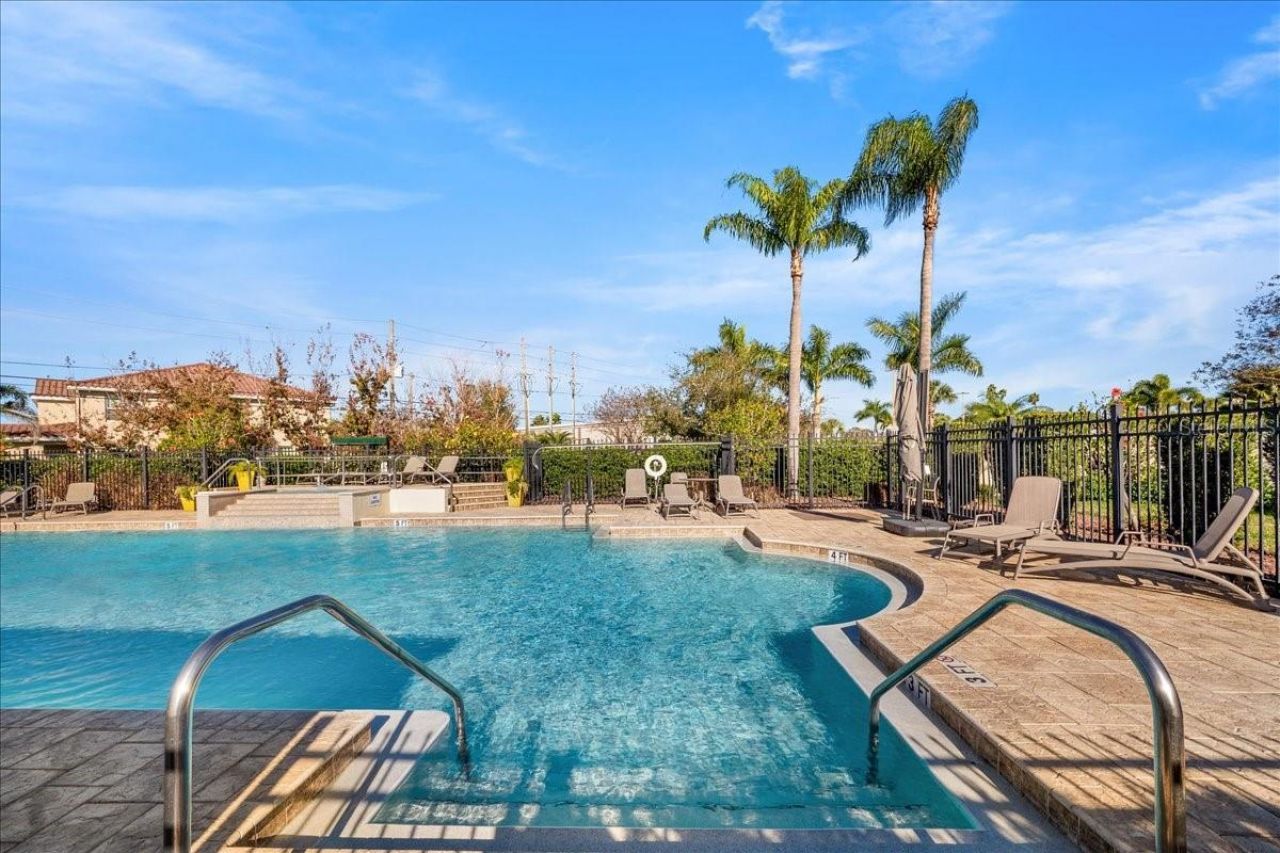 564 52nd Avenue N, Saint Petersburg, FL 33703 Photo