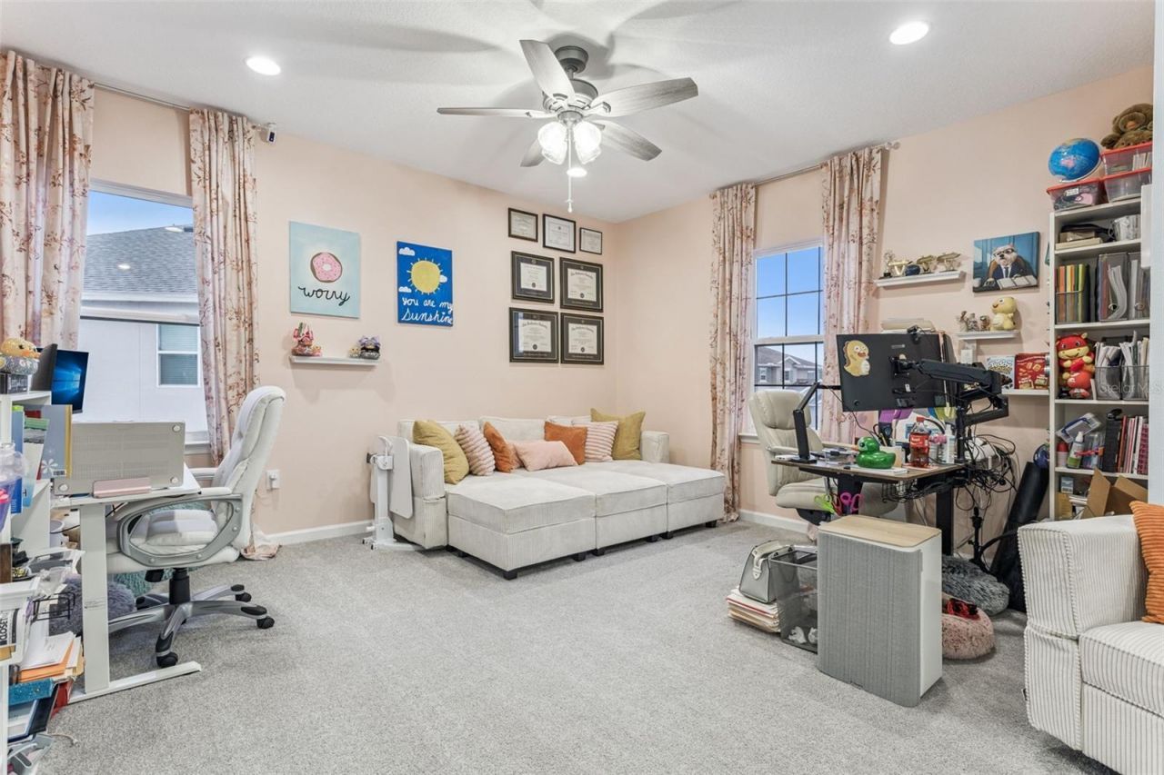 594 Via Bella Court, Howey in the Hills, FL 34737 Photo