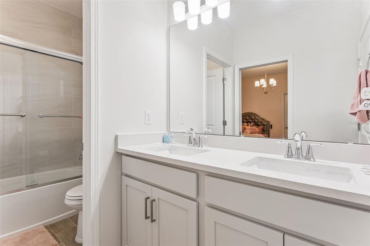 594 Via Bella Court, Howey in the Hills, FL 34737 Photo