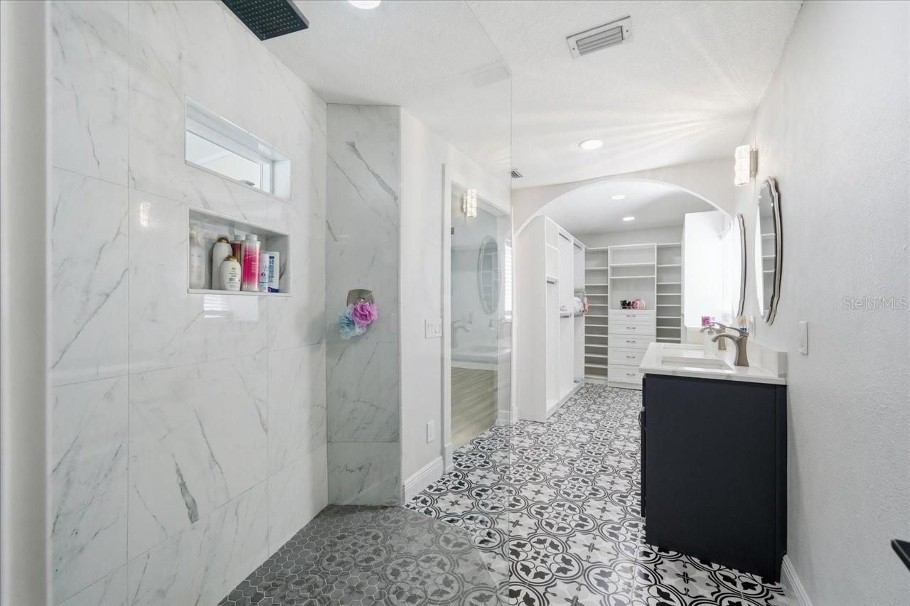 13608 Avista Drive, Tampa, FL 33624 Photo