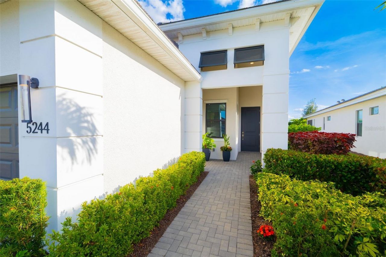 5244 Barnett Circle, Bradenton, FL 34211 Photo