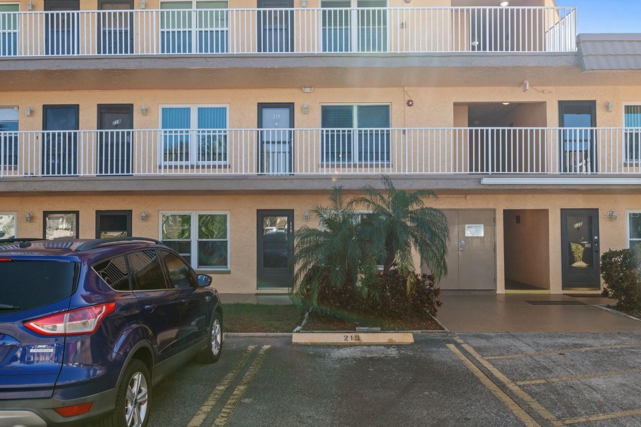 6400 46th Avenue N, Unit #119, Kenneth City, FL 33709 Photo